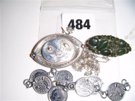 Carved jade brooch, seed pearl necklace, silver brooch & bracelet